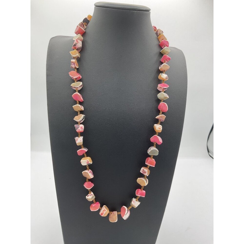 Vintage Chunky Colorful Hawaiin Shell Necklace